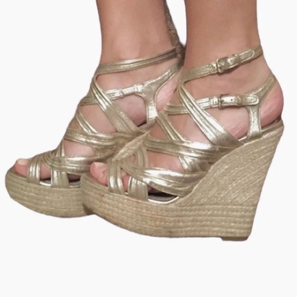 JOAN & DAVID METALLIC GOLD LEATHER STRAP ESPADRILLE WEDGE SANDALS
